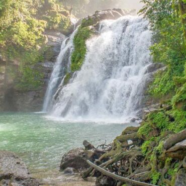 Nauyaca Waterfalls